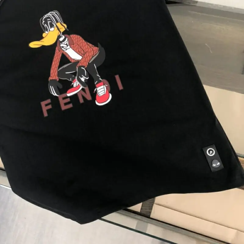 fendi t-shirt manches courtes pour unisexe s_12661503